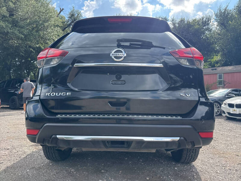 2018 Nissan Rogue SV