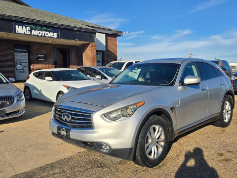 2015 Infiniti QX70