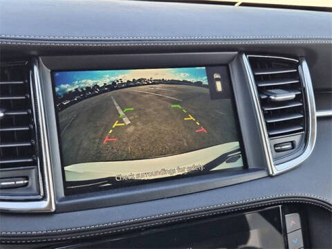 2025 Infiniti QX50 Luxe