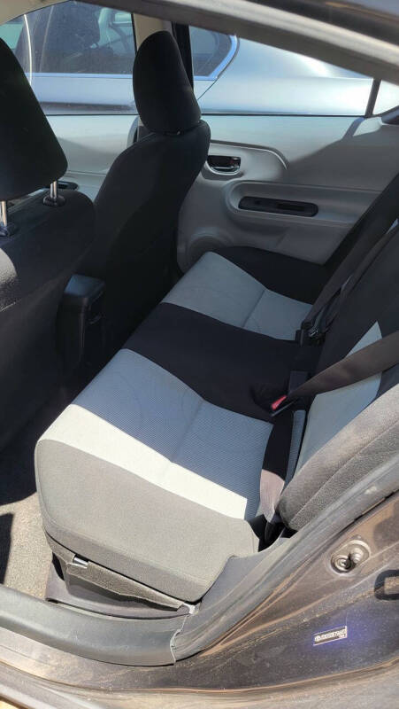 2014 Toyota Prius c Three
