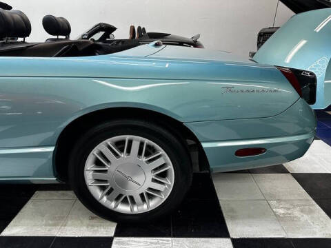 2002 Ford Thunderbird Deluxe