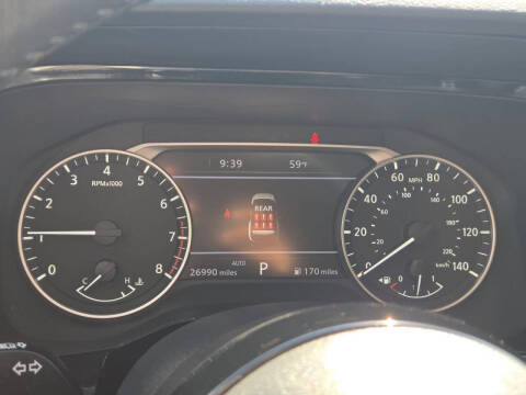2024 Nissan Pathfinder SL