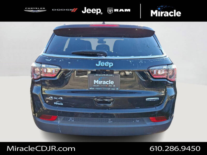 2023 Jeep Compass Latitude Lux