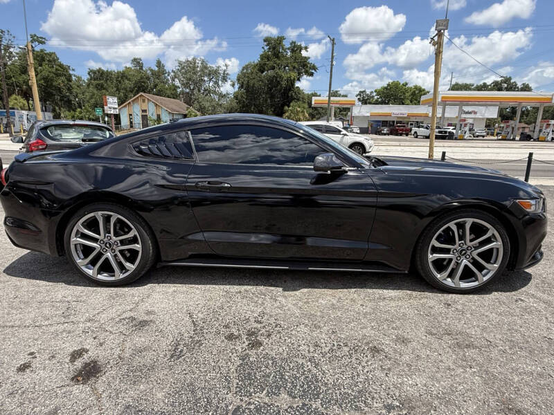 2016 Ford Mustang V6