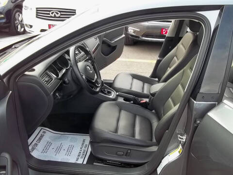 2017 Volkswagen Jetta 1.8T SEL Premium