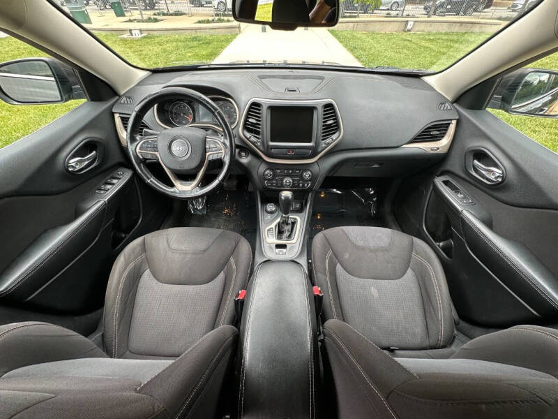 2015 Jeep Cherokee Altitude