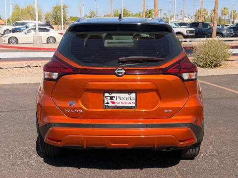 2023 Nissan Kicks SR