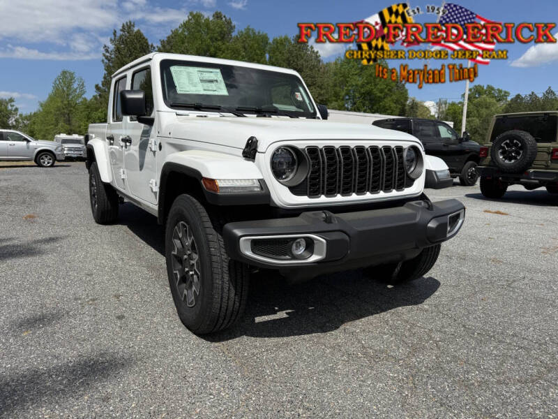 2026 Jeep Gladiator Sahara