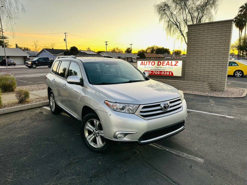 Toyota Highlander's photo