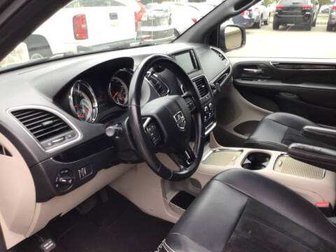 2016 Dodge Grand Caravan SXT Plus