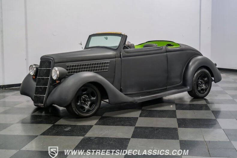 1935 Ford Cabriolet