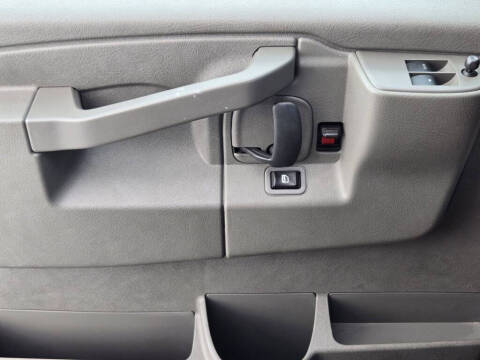 2024 Chevrolet Express 2500