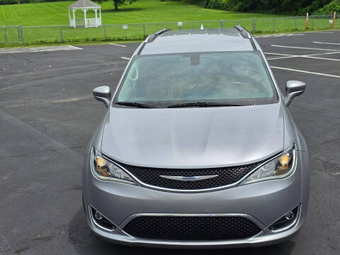 2018 Chrysler Pacifica Touring L Plus