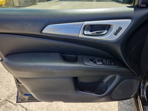 2018 Nissan Pathfinder SL