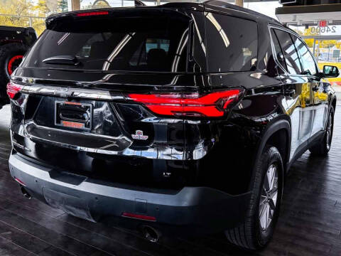 2022 Chevrolet Traverse LT Cloth