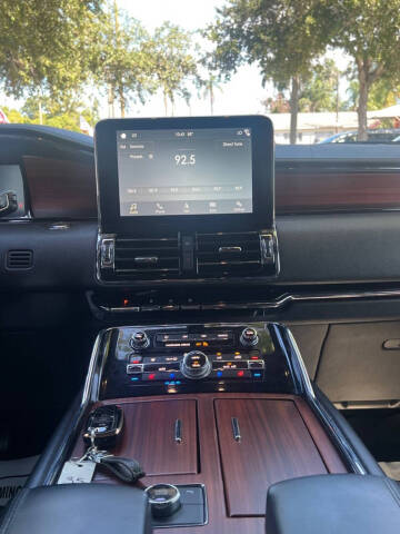 2018 Lincoln Navigator Select