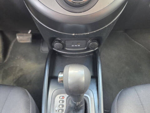 2011 Kia Soul +