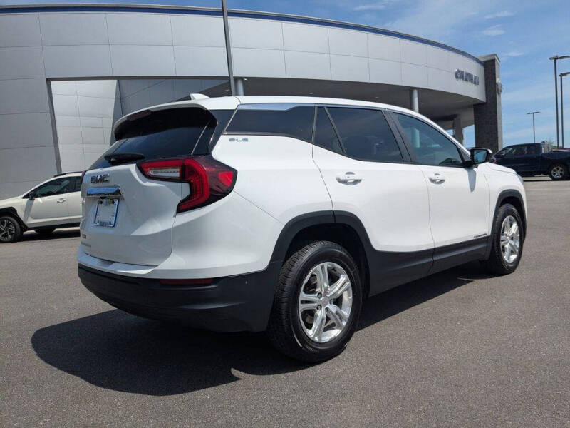 2024 GMC Terrain SLE