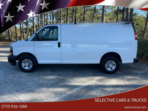 2018 Chevrolet Express for sale at SELECTIVE Cars & Trucks in Woodstock GA