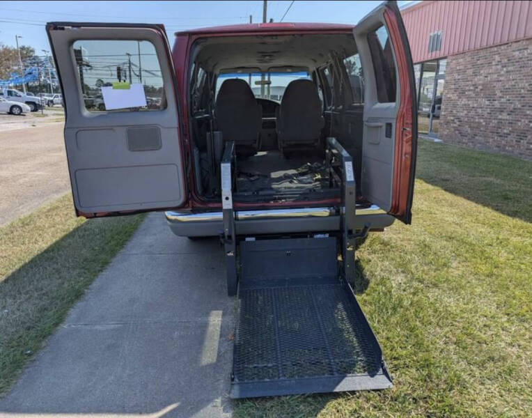2000 Ford E-150 for sale at Contraband Auto Sales #2 in Lake Charles LA