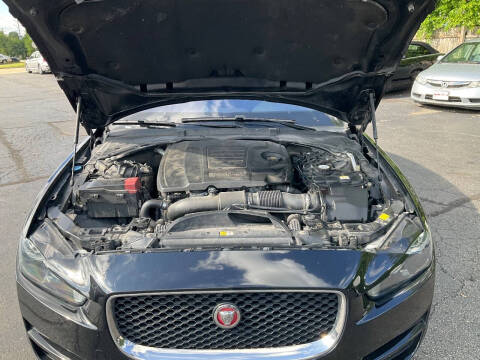 2019 Jaguar XE 25t