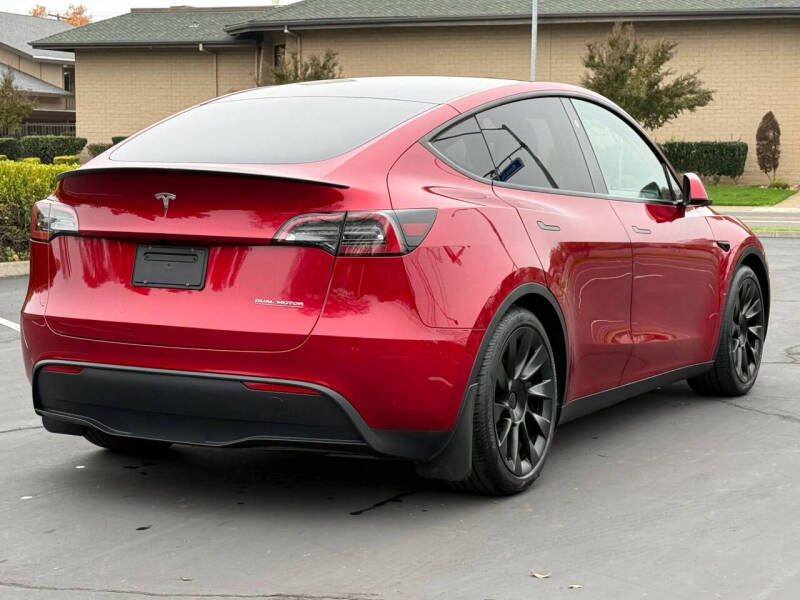 2024 Tesla Model Y Performance