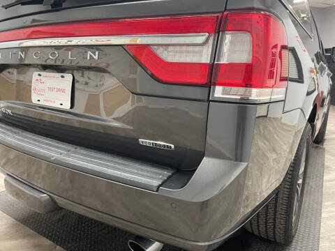 2016 Lincoln Navigator Select