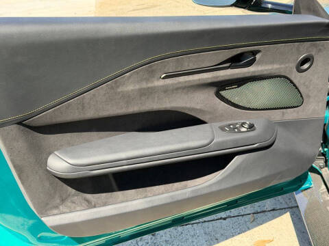 2025 Aston Martin Vantage