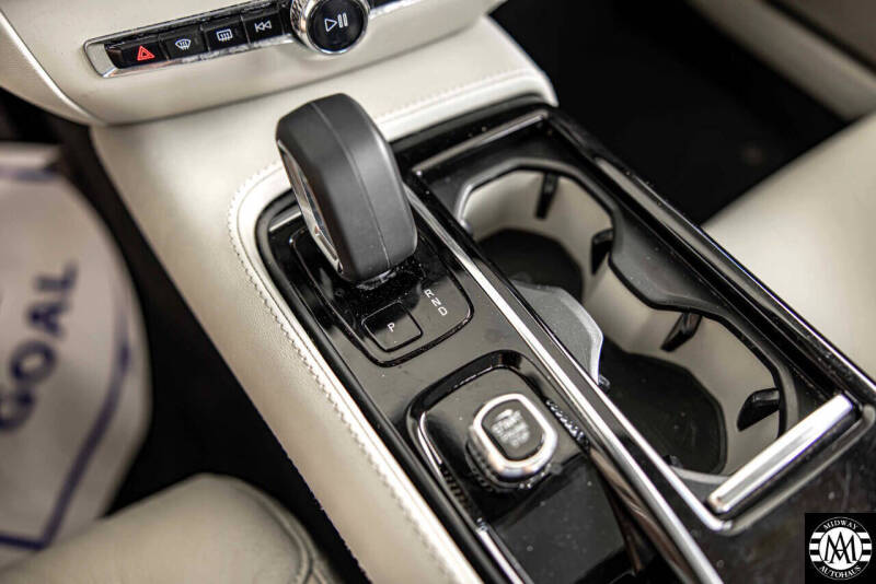 2023 Volvo S60 Recharge T8 Plus Dark Theme