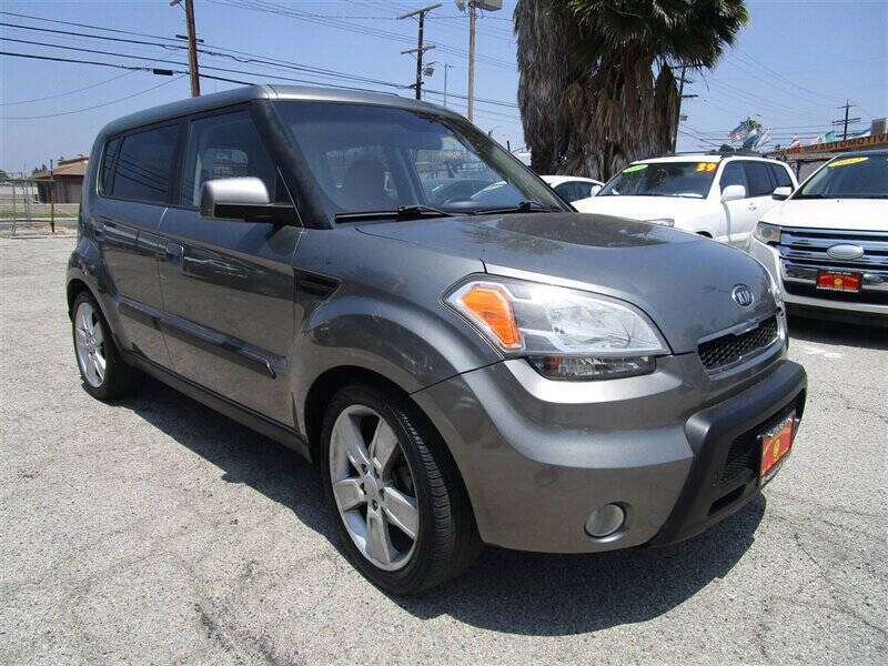 2010 Kia Soul +