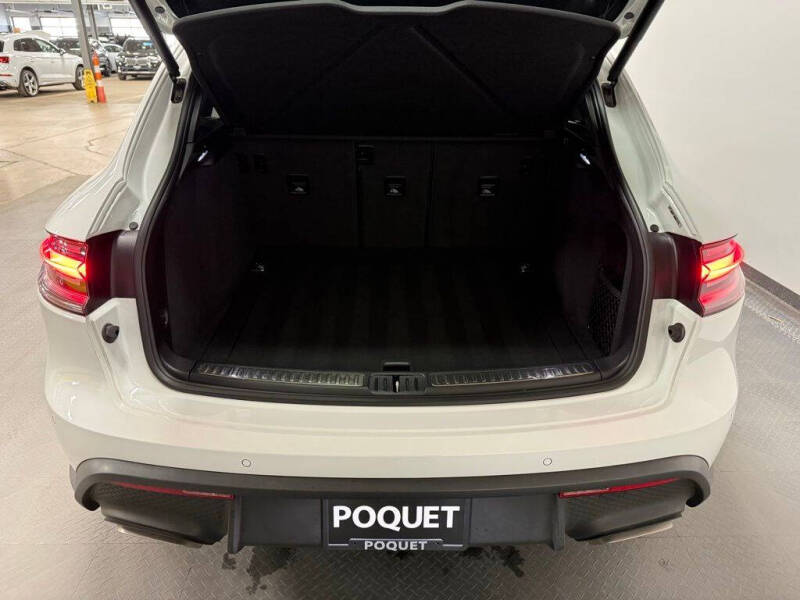 2023 Porsche Macan