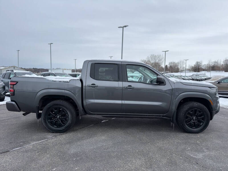 2024 Nissan Frontier SV