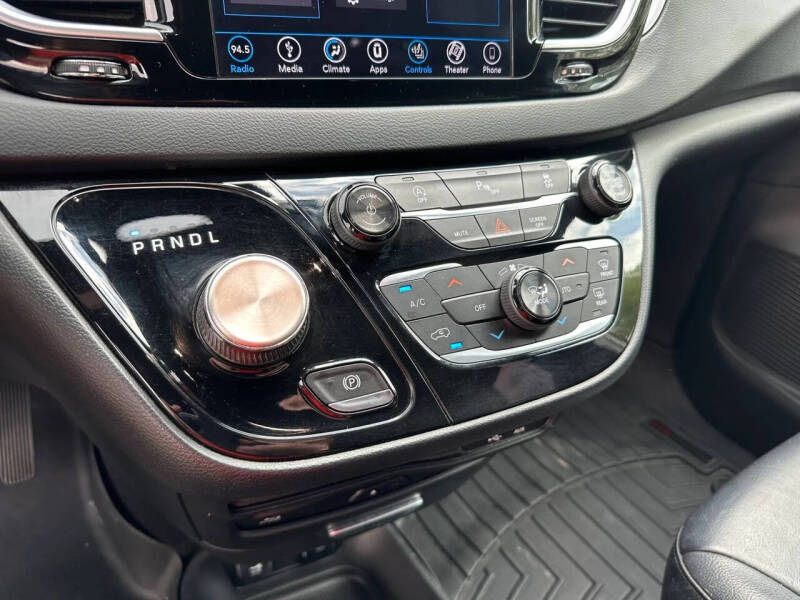 2018 Chrysler Pacifica Touring L Plus