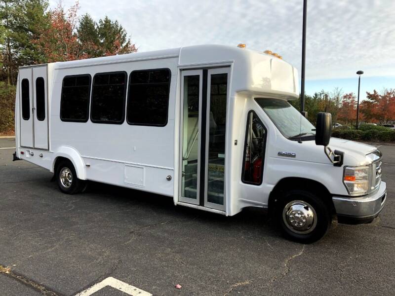 2014 Ford E450 5 Position Wheelchair Bus for sale at Major Vehicle Exchange in Westbury NY