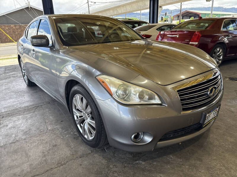 2012 Infiniti M37