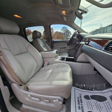 2013 Chevrolet Suburban LT