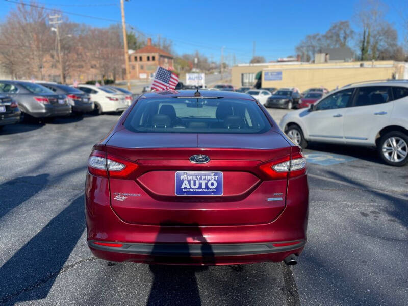 2014 Ford Fusion SE