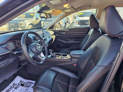 2022 Nissan Altima 2.5 SR