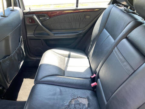 2002 Mercedes-Benz E-Class E 320 4MATIC