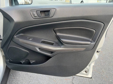 2022 Ford EcoSport SES