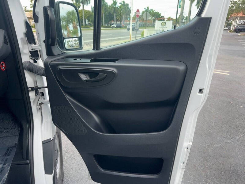 2021 Mercedes-Benz Sprinter 2500