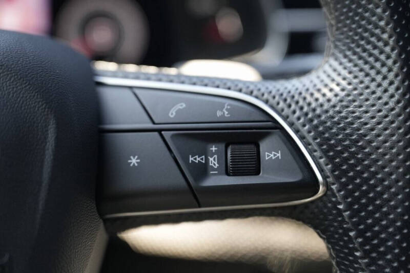 2022 Audi SQ7 4.0T quattro Premium Plus