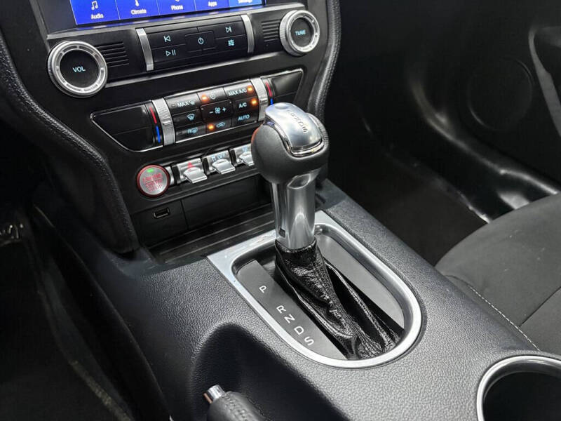 2021 Ford Mustang