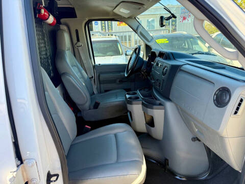 2011 Ford E-Series E-150