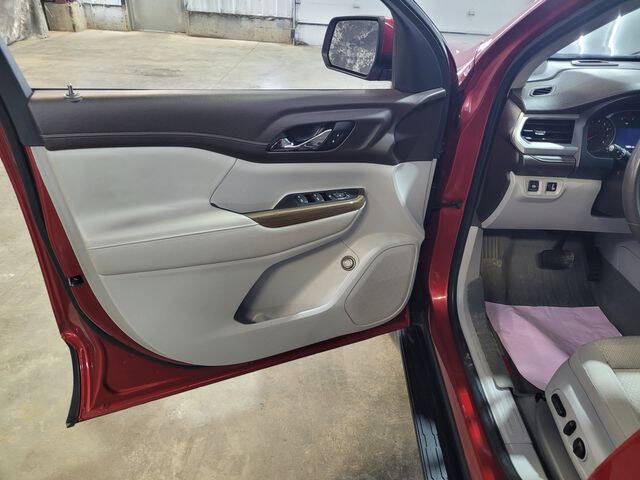 2023 GMC Acadia SLE