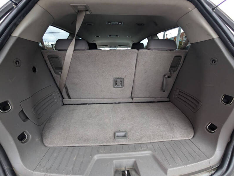 2011 Chevrolet Traverse LT