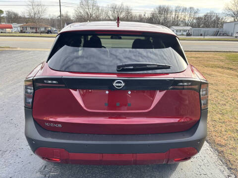 2025 Nissan Kicks SV