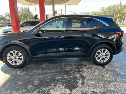2023 Ford Escape for sale at Sunset Point Auto Sales & Car Rentals in Clearwater FL