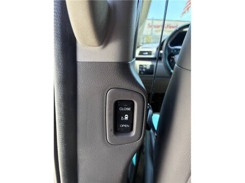 2011 Honda Odyssey EX-L w/DVD