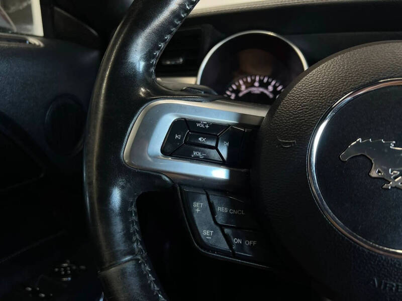 2019 Ford Mustang